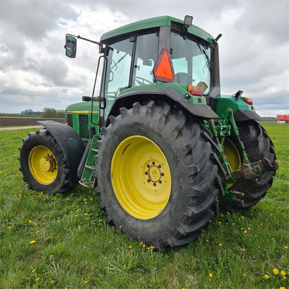 John Deere 6910 - Tractor: foto 3 John Deere 6910 - Tractor: foto 3