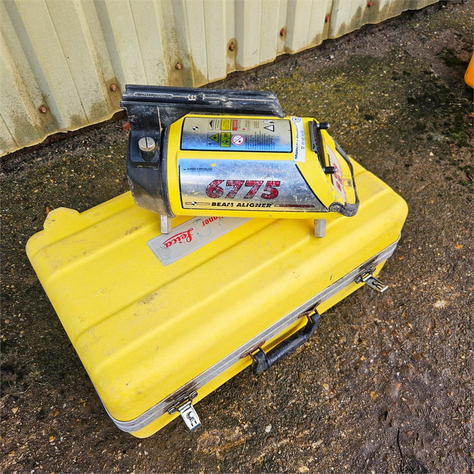 Leica 6775 - Equipo de construcción: foto 1 Leica 6775 - Equipo de construcción: foto 1