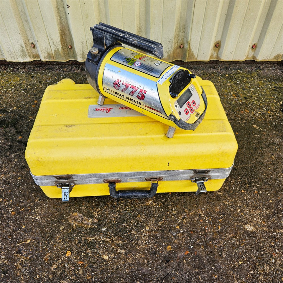 Leica 6775 - Equipo de construcción: foto 2 Leica 6775 - Equipo de construcción: foto 2