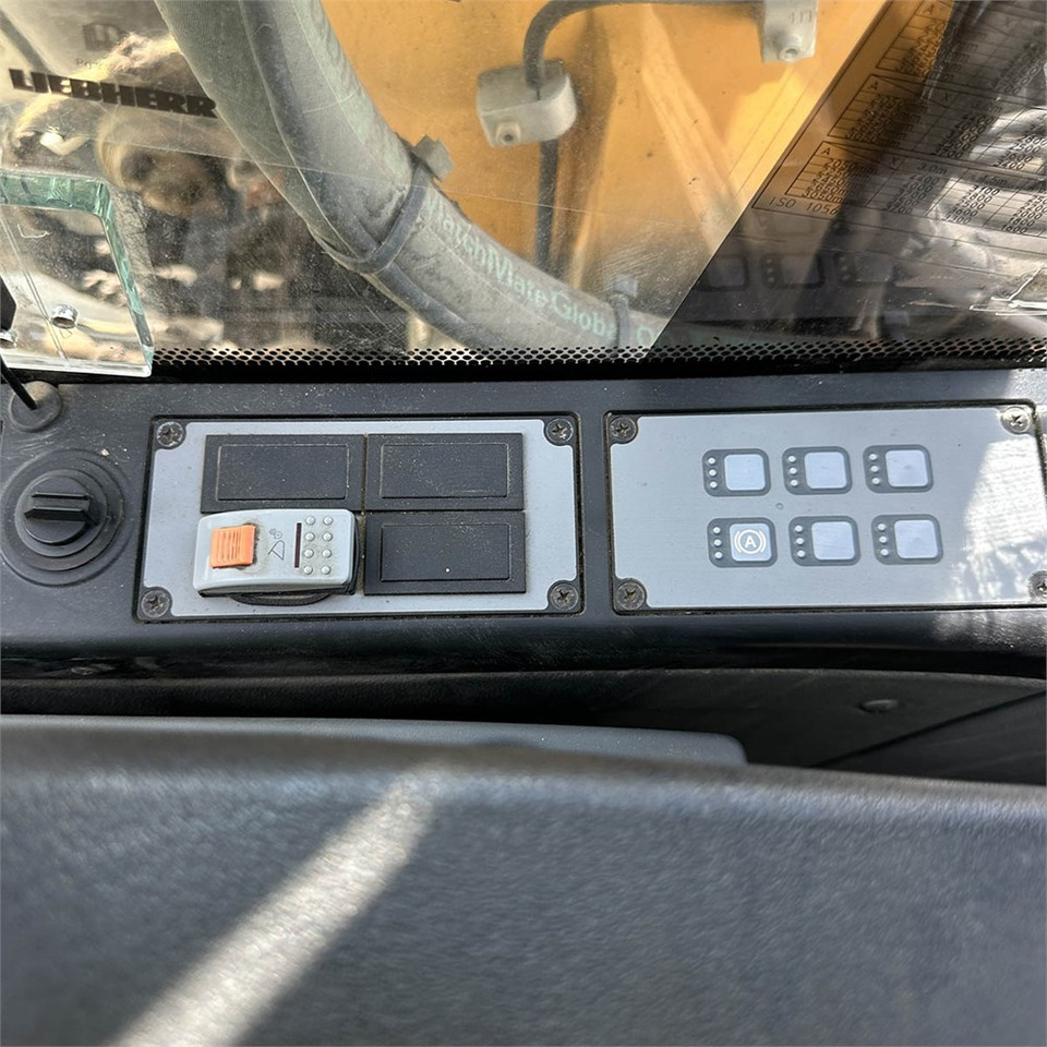 Leasing de Liebherr A 918 Litronic Liebherr A 918 Litronic: foto 18