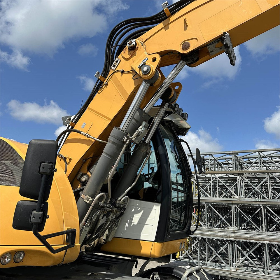 Leasing de Liebherr A 918 Litronic Liebherr A 918 Litronic: foto 29