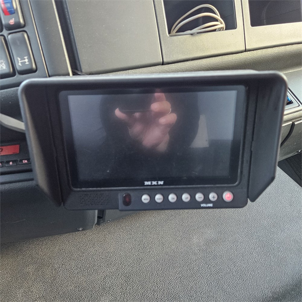 Camión caja cerrada MAN TGL 12.250: foto 26