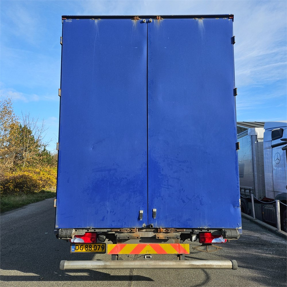 Camión caja cerrada MAN TGL 12.250: foto 12