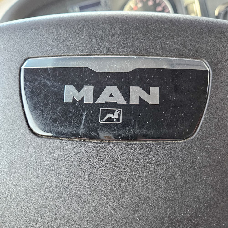 Camión caja cerrada MAN TGL 12.250: foto 39