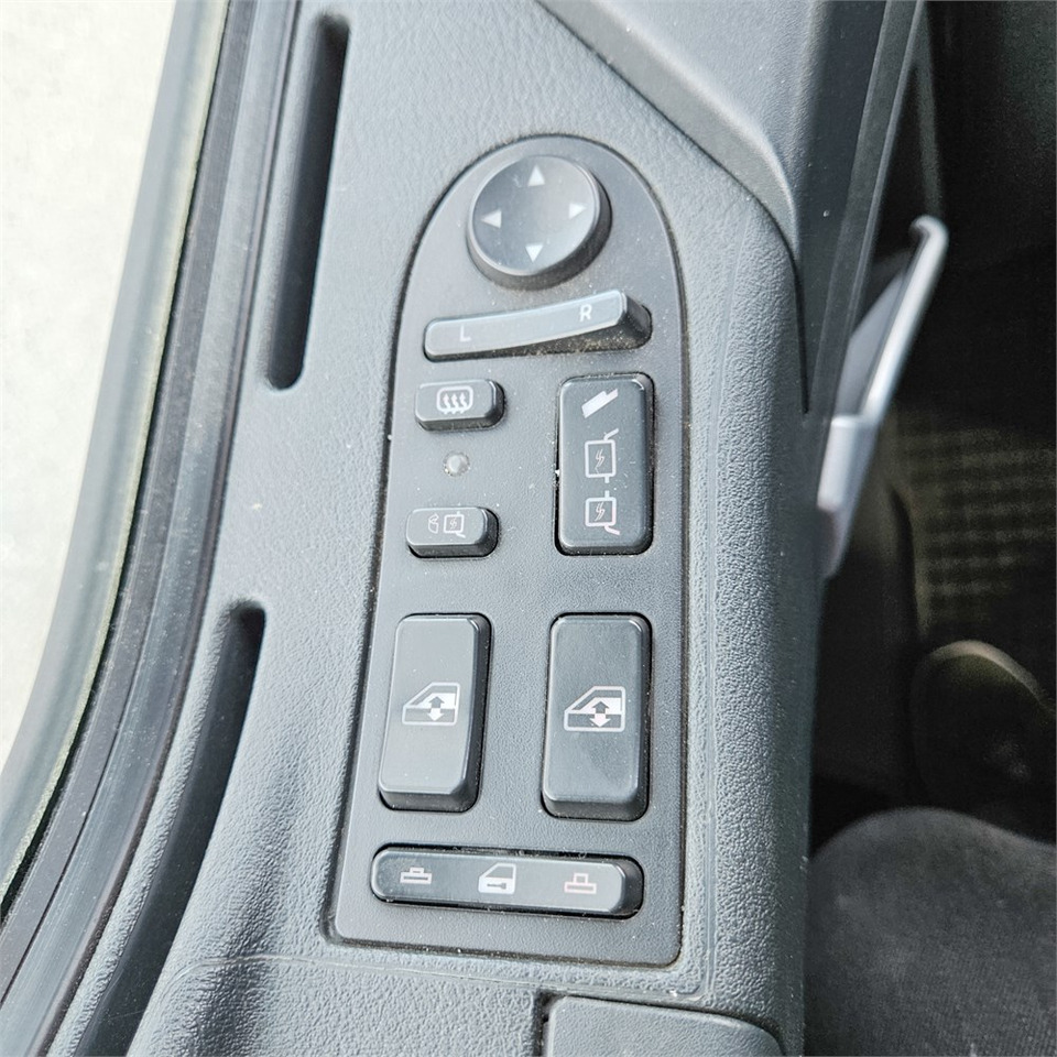 Camión caja cerrada MAN TGL 12.250: foto 20