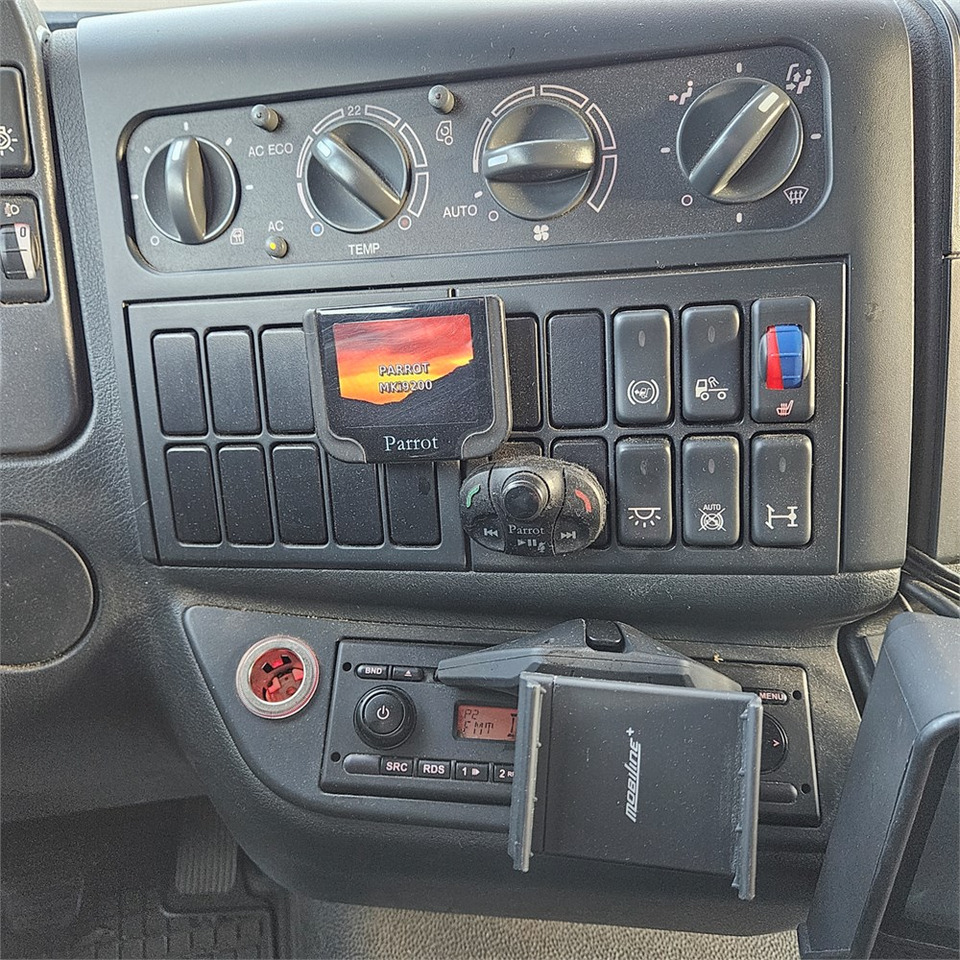 Camión caja cerrada MAN TGL 12.250: foto 25