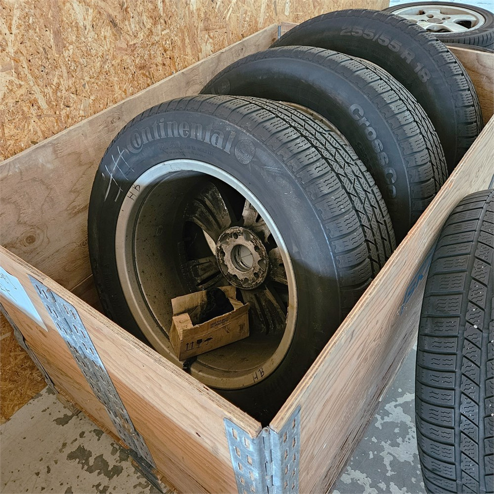 Mercedes ML320 - 255/55R18 - Rueda completa: foto 5 Mercedes ML320 - 255/55R18 - Rueda completa: foto 5