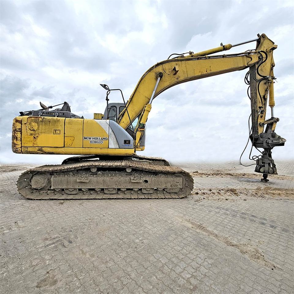 New Holland E265 - Excavadora de cadenas: foto 4 New Holland E265 - Excavadora de cadenas: foto 4