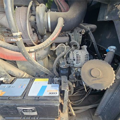 Grader New Holland F 106.7A: foto 33