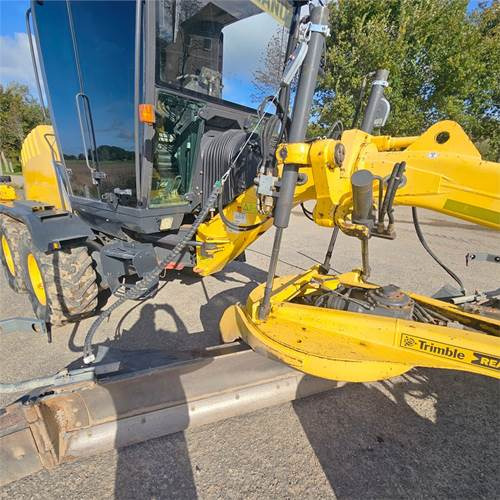 Grader New Holland F 106.7A: foto 20