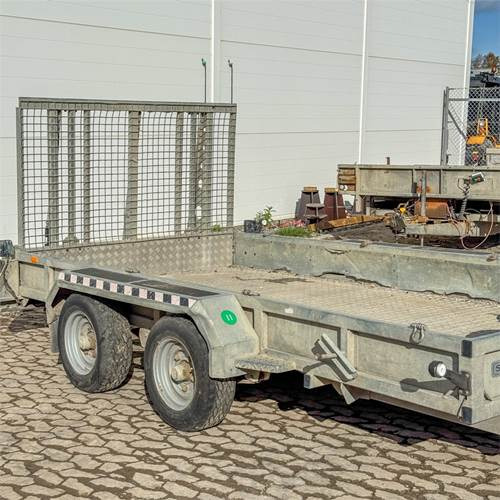 Nugent P3718 - Remolque de coche: foto 1 Nugent P3718 - Remolque de coche: foto 1