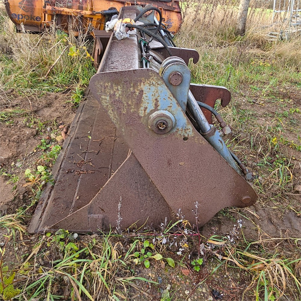 O&K L 9 - Cazo cargador: foto 2 O&K L 9 - Cazo cargador: foto 2