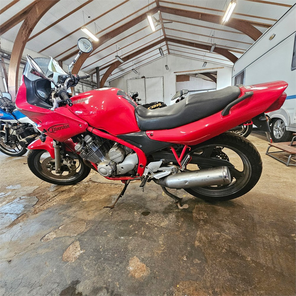 Yamaha XJ600 Diversion - Motocicleta: foto 2 Yamaha XJ600 Diversion - Motocicleta: foto 2