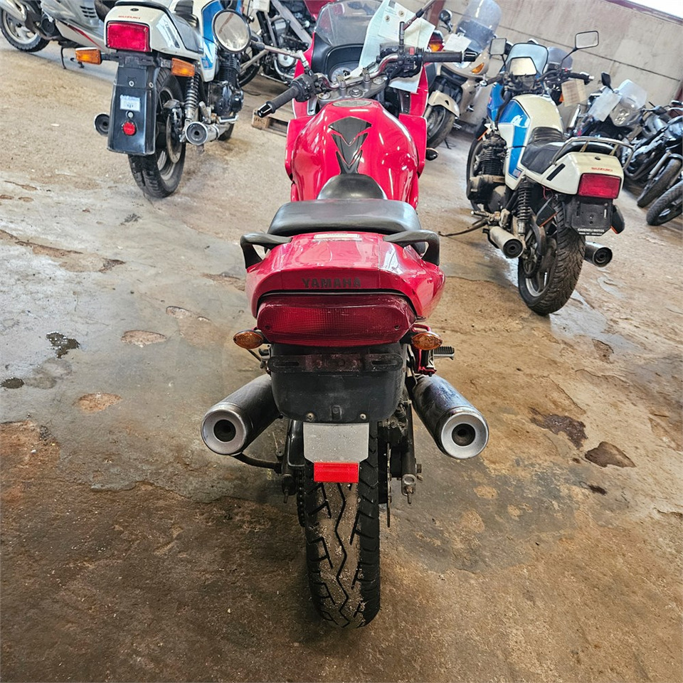 Yamaha XJ600 Diversion - Motocicleta: foto 4 Yamaha XJ600 Diversion - Motocicleta: foto 4