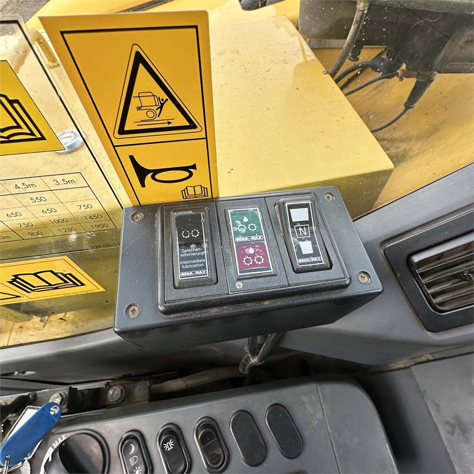 Miniexcavadora Yanmar VIO80-1A: foto 42