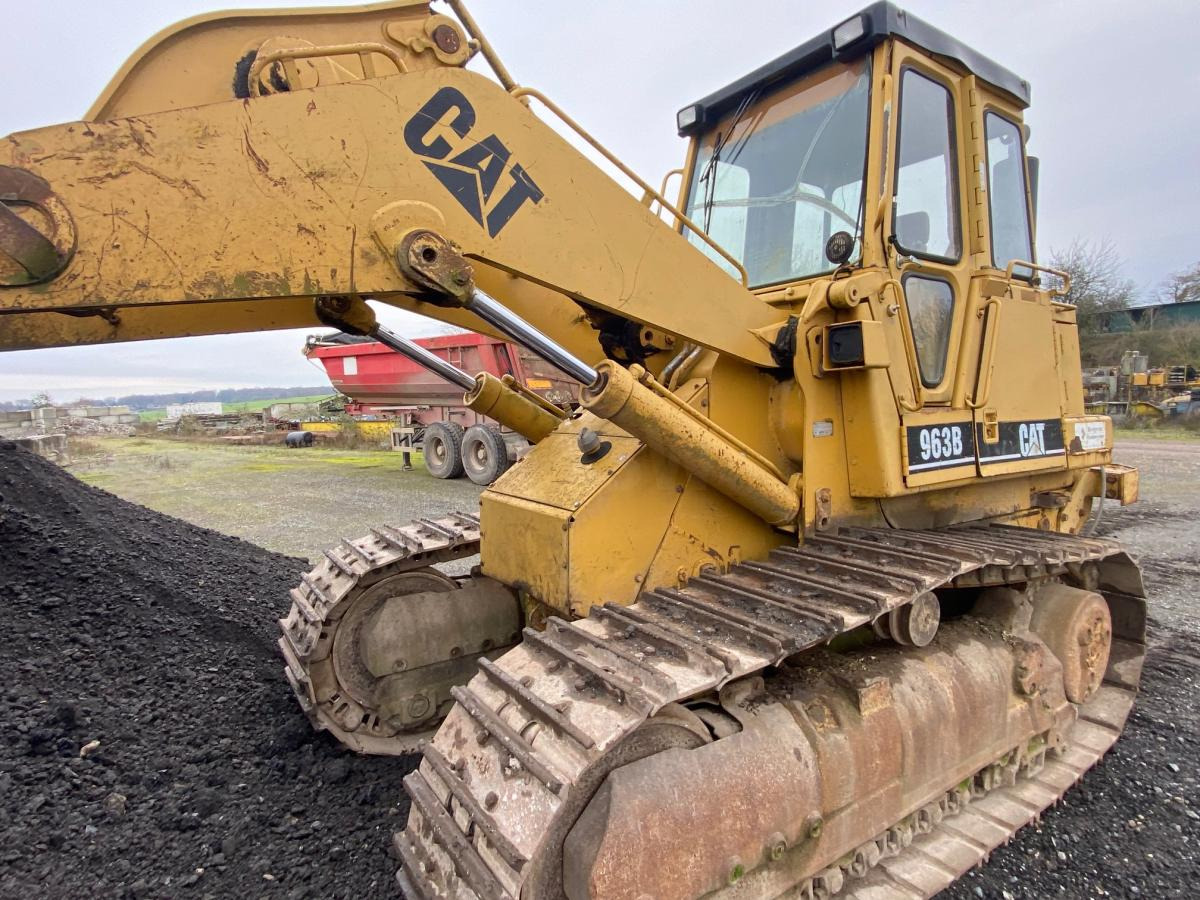 Cargadora de cadenas Caterpillar 963B: foto 9