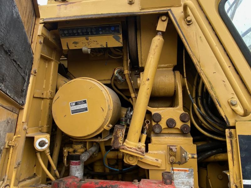 Cargadora de cadenas Caterpillar 963B: foto 18