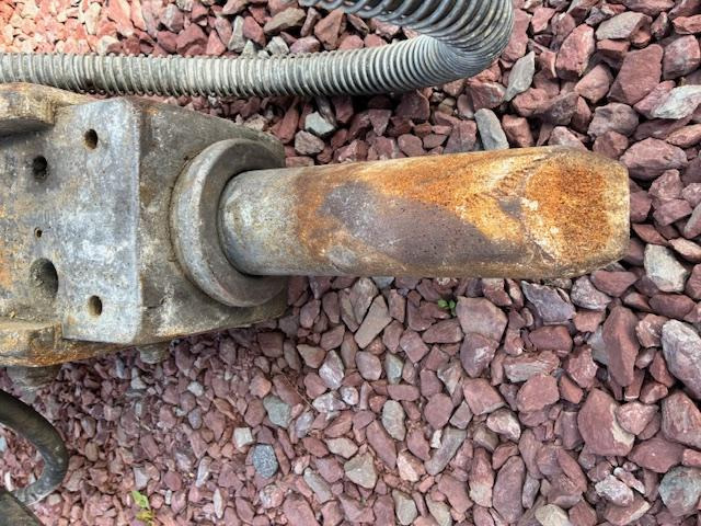 MONTABERT 125 - Martillo hidráulico: foto 5 MONTABERT 125 - Martillo hidráulico: foto 5