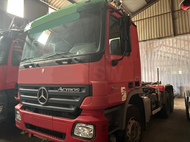 Mercedes 6X4 ACTROS 3341 - Camión multibasculante: foto 1 Mercedes 6X4 ACTROS 3341 - Camión multibasculante: foto 1