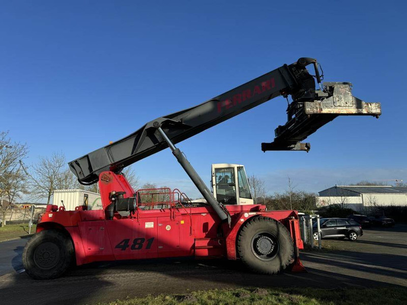 CVS Ferrari F481 - Reach stacker: foto 2 CVS Ferrari F481 - Reach stacker: foto 2