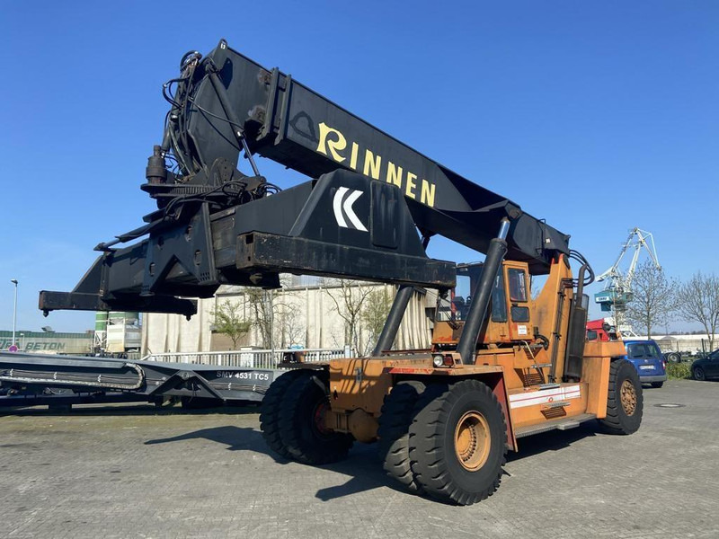 Kalmar DC4160RS4 - Reach stacker: foto 1 Kalmar DC4160RS4 - Reach stacker: foto 1
