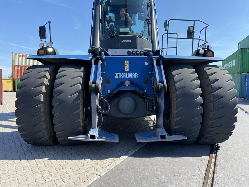 Kalmar DRG450-82S5HCXS - Reach stacker: foto 5 Kalmar DRG450-82S5HCXS - Reach stacker: foto 5