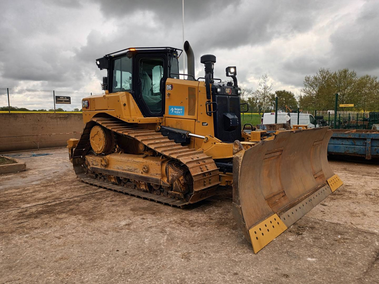 CAT D6 VPAT - Bulldozer: foto 2 CAT D6 VPAT - Bulldozer: foto 2