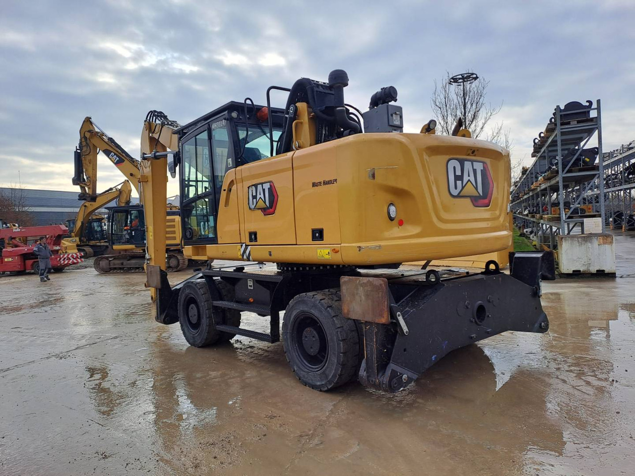 Excavadora de ruedas CAT MH3024: foto 7