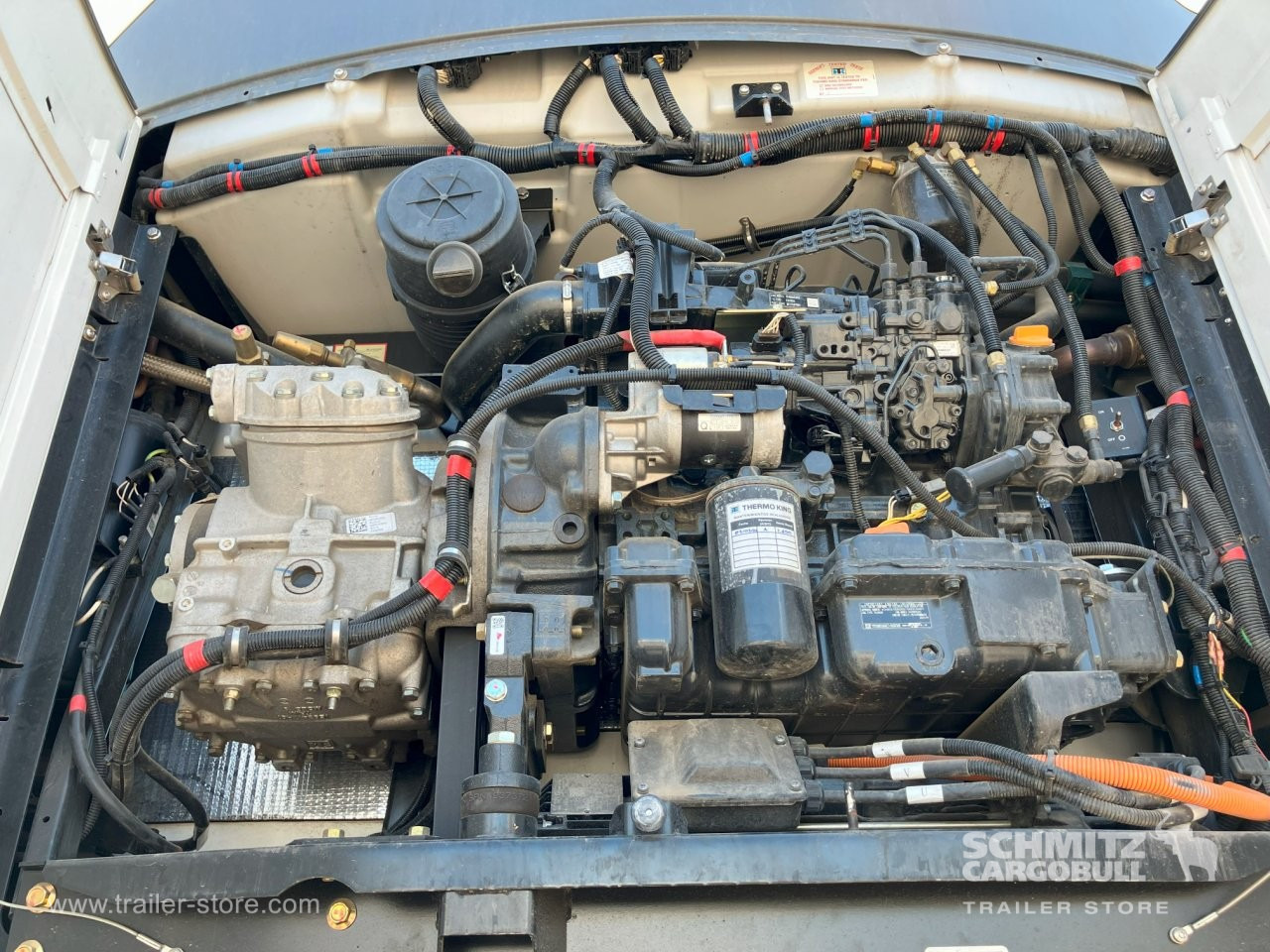 SCHMITZ Semiremolque Frigo Standard Double deck - Semirremolque isotérmico: foto 5 SCHMITZ Semiremolque Frigo Standard Double deck - Semirremolque isotérmico: foto 5