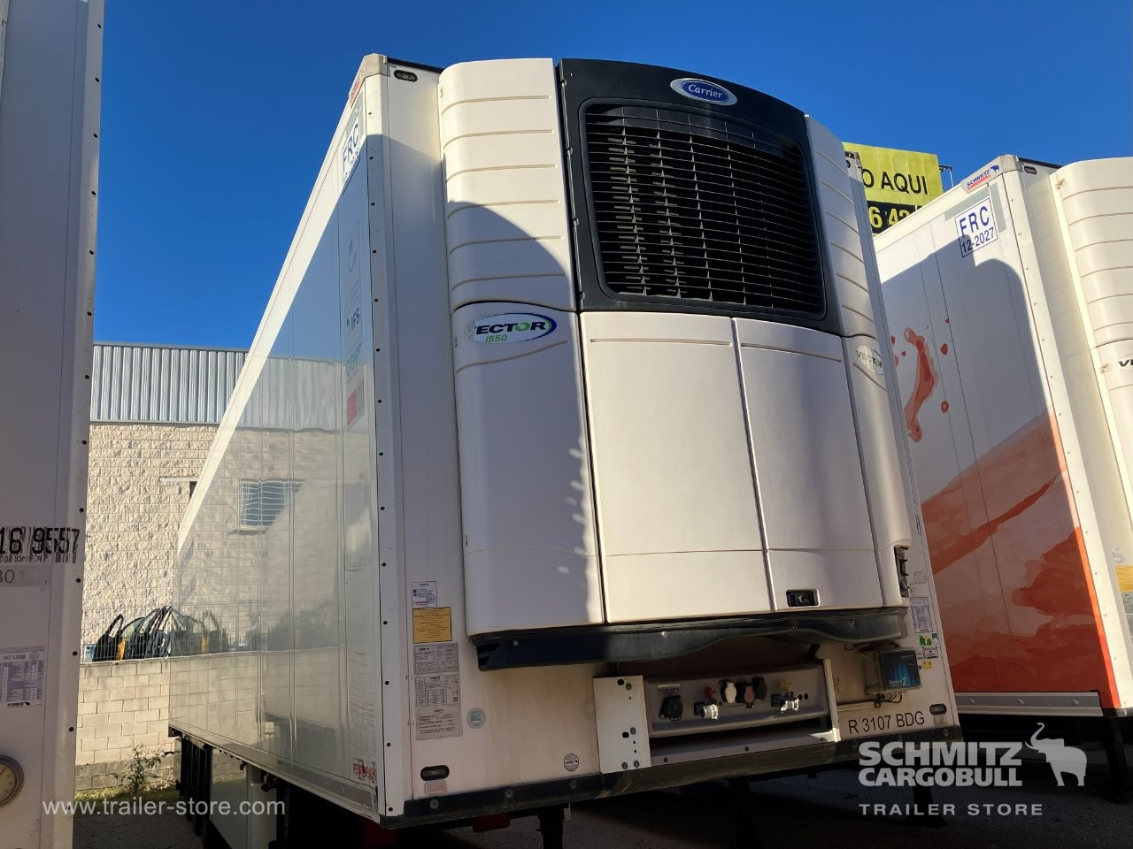 SCHMITZ Semiremolque Frigo Standard Double deck - Semirremolque isotérmico: foto 1 SCHMITZ Semiremolque Frigo Standard Double deck - Semirremolque isotérmico: foto 1