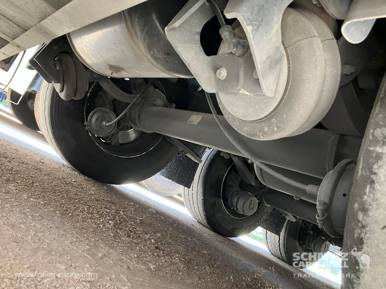 SCHMITZ Semiremolque Frigo Standard Double deck - Semirremolque isotérmico: foto 3 SCHMITZ Semiremolque Frigo Standard Double deck - Semirremolque isotérmico: foto 3