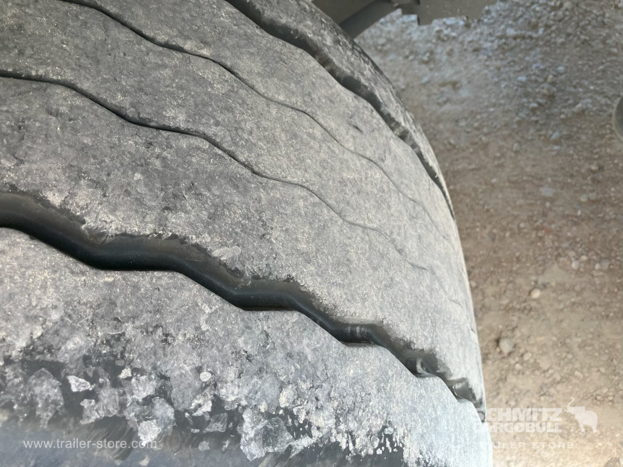 SCHMITZ Semiremolque Frigo Standard - Semirremolque isotérmico: foto 3 SCHMITZ Semiremolque Frigo Standard - Semirremolque isotérmico: foto 3