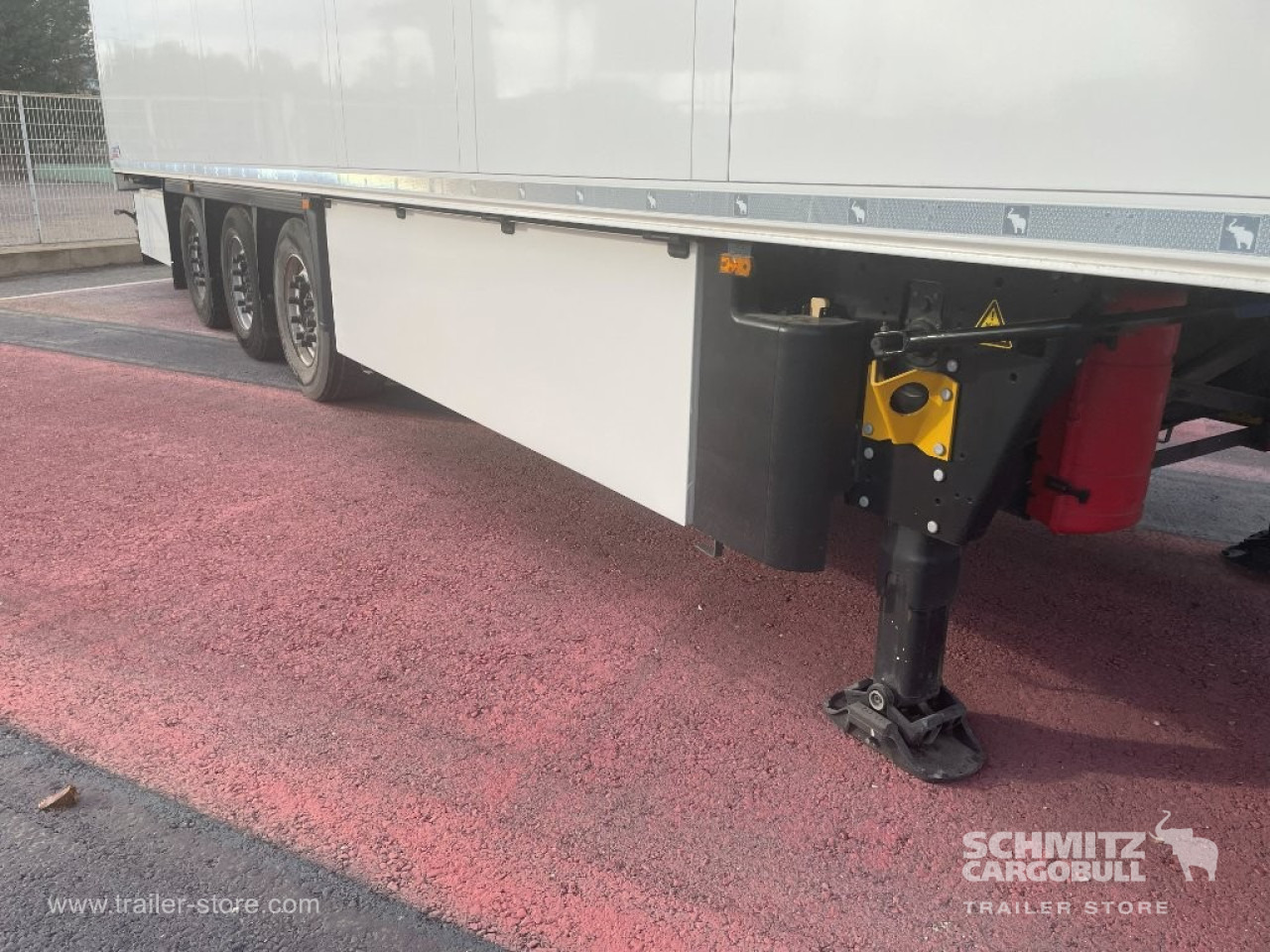 SCHMITZ Semiremolque Frigo Standard - Semirremolque isotérmico: foto 3 SCHMITZ Semiremolque Frigo Standard - Semirremolque isotérmico: foto 3