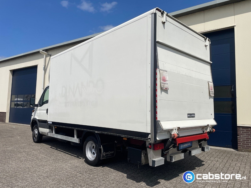 Iveco 40C12 Daily 4x2 Bakwagen Euro 3 - Bouwjaar 2003 - APK tot 10-05-2026 -Handgeschakelde versnellingsbak - Furgoneta caja cerrada: foto 5 Iveco 40C12 Daily 4x2 Bakwagen Euro 3 - Bouwjaar 2003 - APK tot 10-05-2026 -Handgeschakelde versnellingsbak - Furgoneta caja cerrada: foto 5