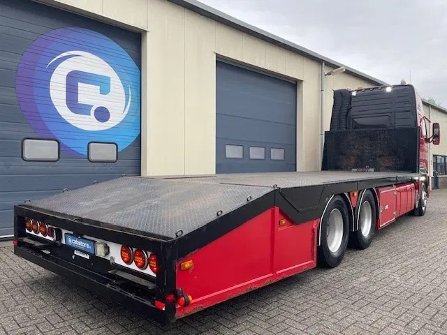 Volvo FH 12.460 6x2R Euro 3 - Oprijwagen - Machinetransporter - Year 2002 - APK tot 11-2025 - MANUAL - NL Truck - Camión portavehículos: foto 5 Volvo FH 12.460 6x2R Euro 3 - Oprijwagen - Machinetransporter - Year 2002 - APK tot 11-2025 - MANUAL - NL Truck - Camión portavehículos: foto 5