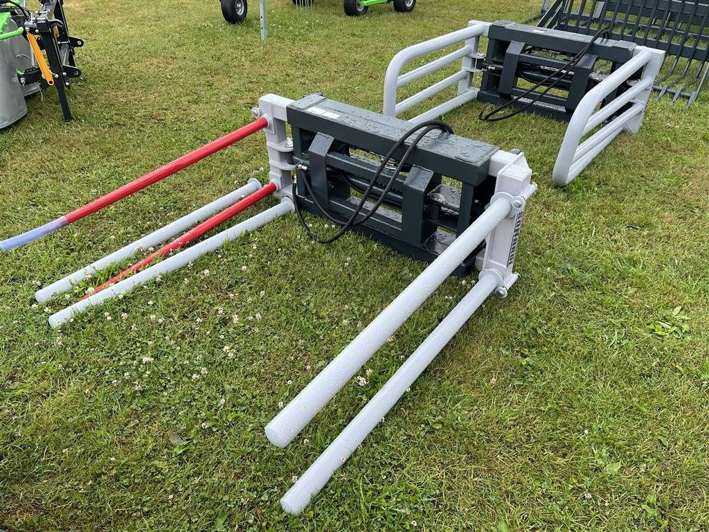 Sonarol CBPZ SNR 2500 - Cargador frontal para tractor: foto 2 Sonarol CBPZ SNR 2500 - Cargador frontal para tractor: foto 2