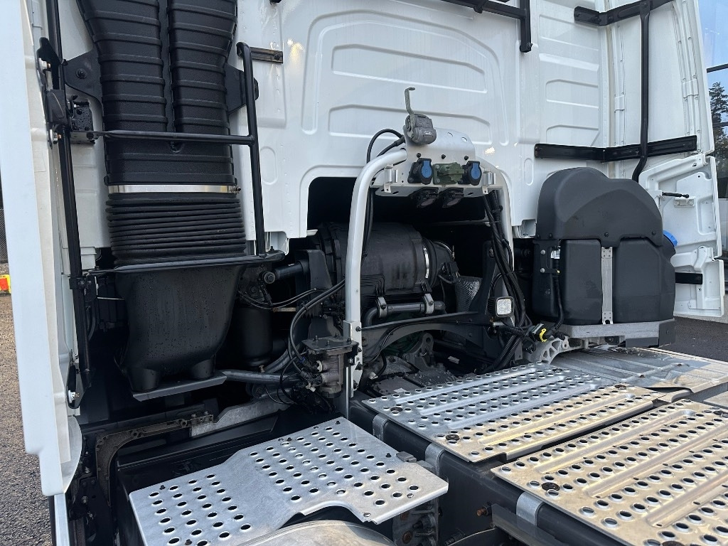 Cabeza tractora Volvo FH13 540: foto 9