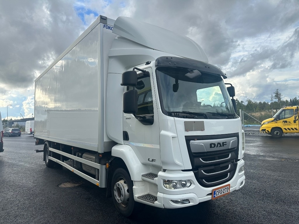 DAF LF 260 4x2 - Camión caja cerrada: foto 3 DAF LF 260 4x2 - Camión caja cerrada: foto 3