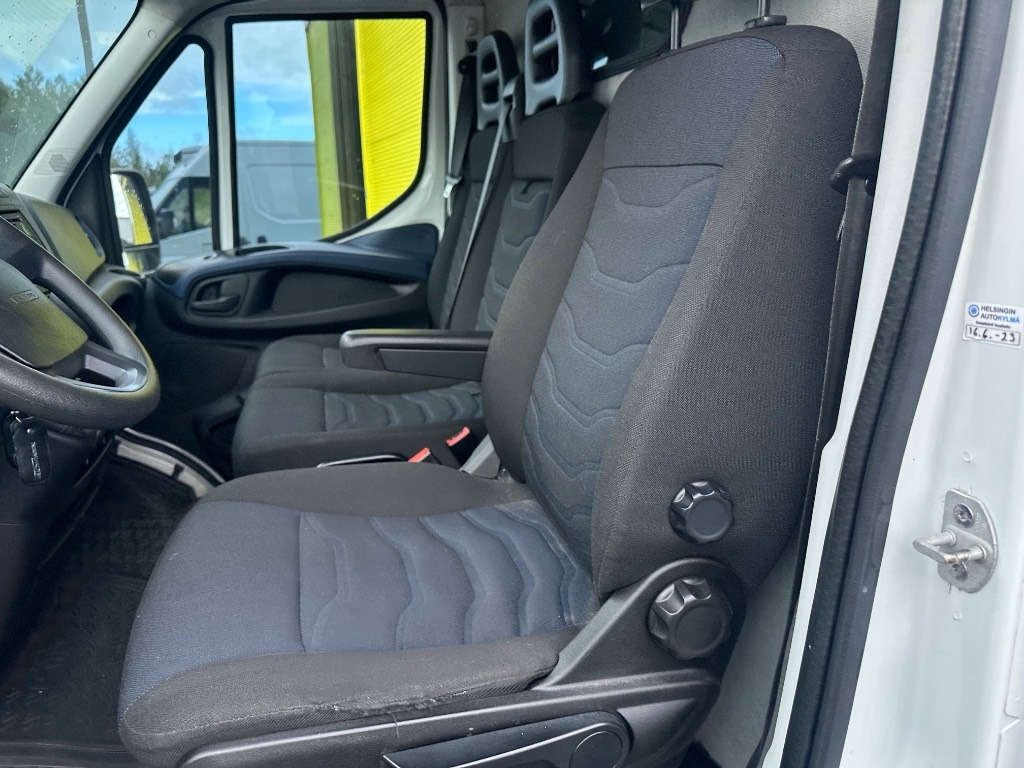 Leasing de Iveco 35S14N Kylmäkone Iveco 35S14N Kylmäkone: foto 11 Leasing de Iveco 35S14N Kylmäkone Iveco 35S14N Kylmäkone: foto 11