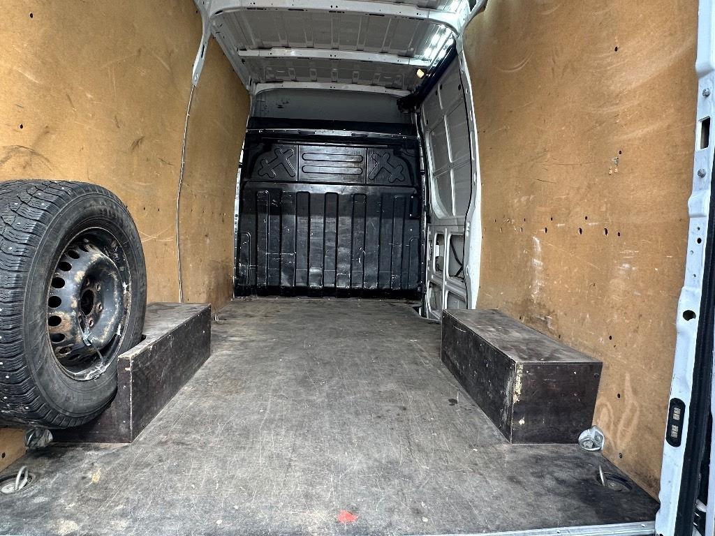 Leasing de Iveco Daily 35S13 10m3  Iveco Daily 35S13 10m3: foto 6