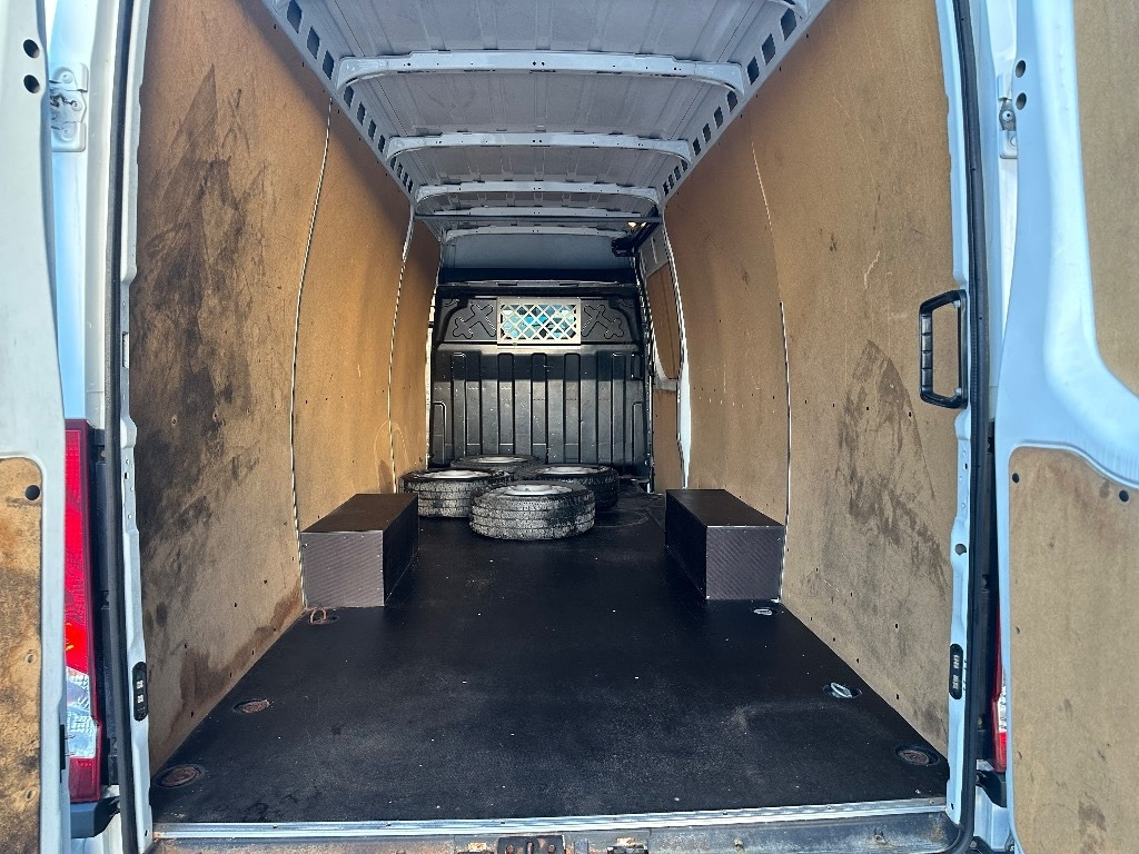 Leasing de Iveco Daily 35S13 A8 16m3  Iveco Daily 35S13 A8 16m3: foto 8