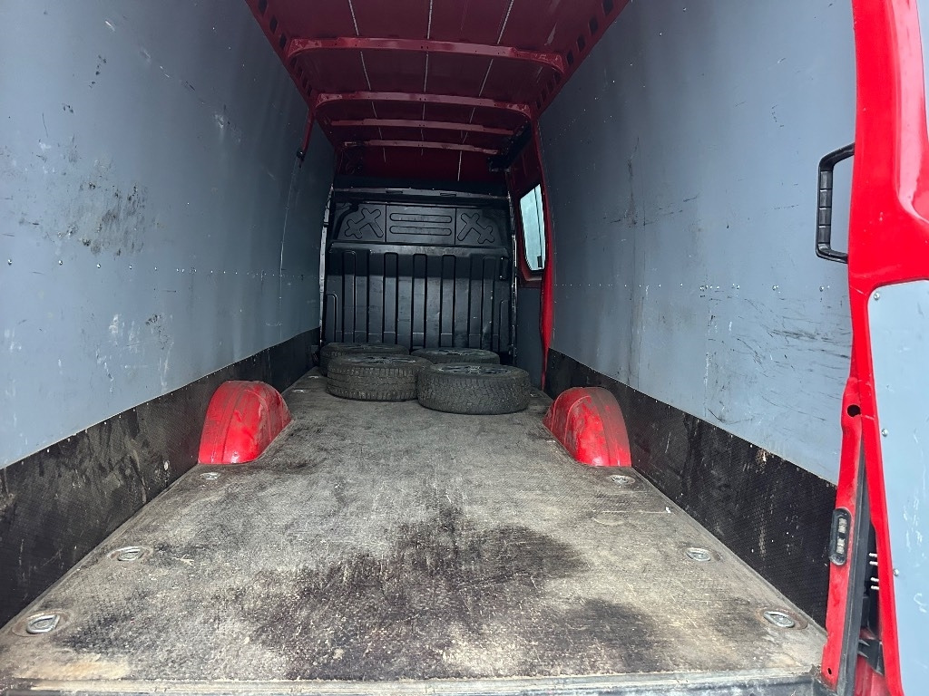 Iveco Daily 35S18A8 16m3 - Furgón: foto 5 Iveco Daily 35S18A8 16m3 - Furgón: foto 5