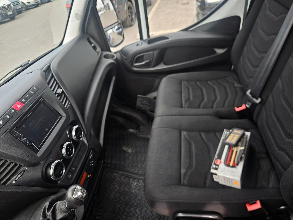 Grua de remolque autos Iveco Daily 50C17: foto 9
