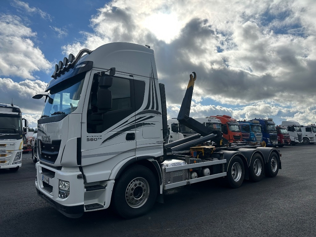 Iveco Stralis 8x4*4 - Camión multibasculante: foto 1 Iveco Stralis 8x4*4 - Camión multibasculante: foto 1