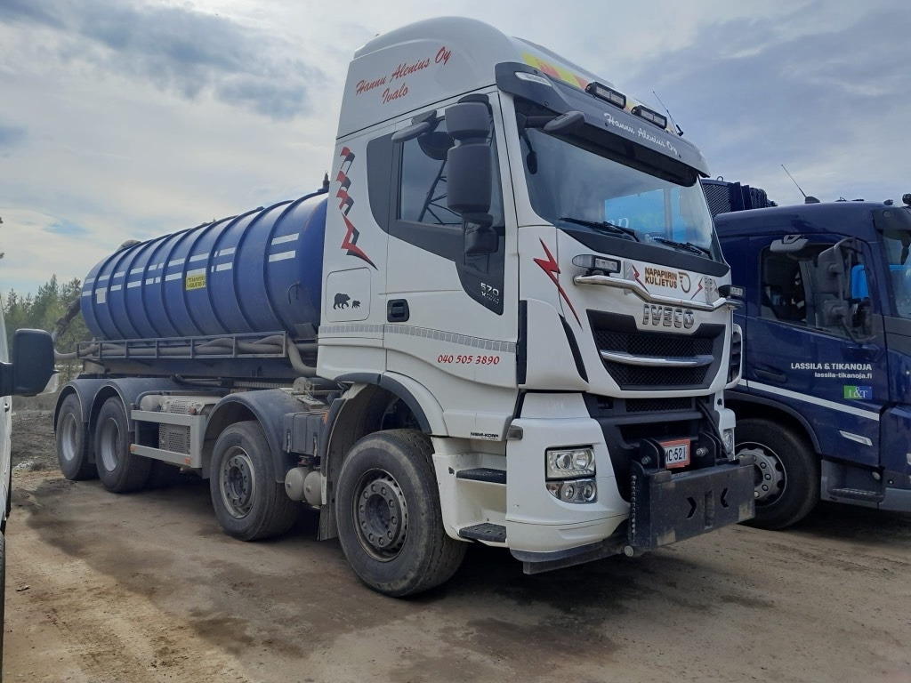 Iveco Stralis X-Way 350X57 - Camión volquete: foto 3 Iveco Stralis X-Way 350X57 - Camión volquete: foto 3