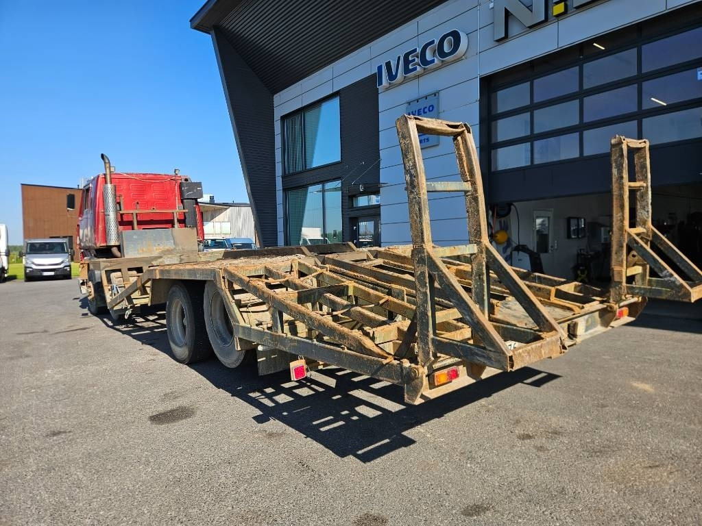 Leasing de Sisu SM300 8X2  Sisu SM300 8X2: foto 7
