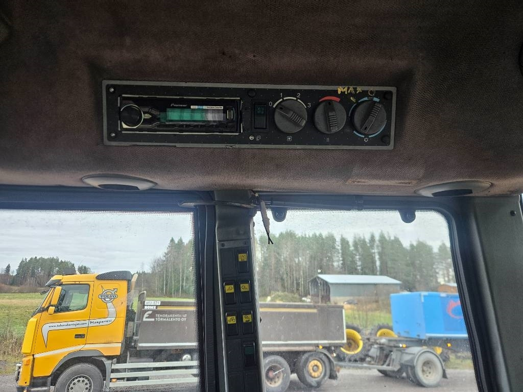 Tractor Valtra T 170: foto 10 Tractor Valtra T 170: foto 10