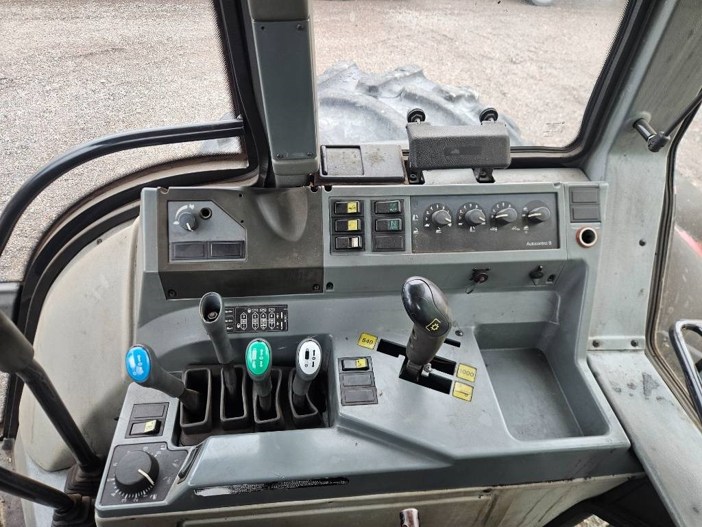 Tractor Valtra T 170: foto 11 Tractor Valtra T 170: foto 11