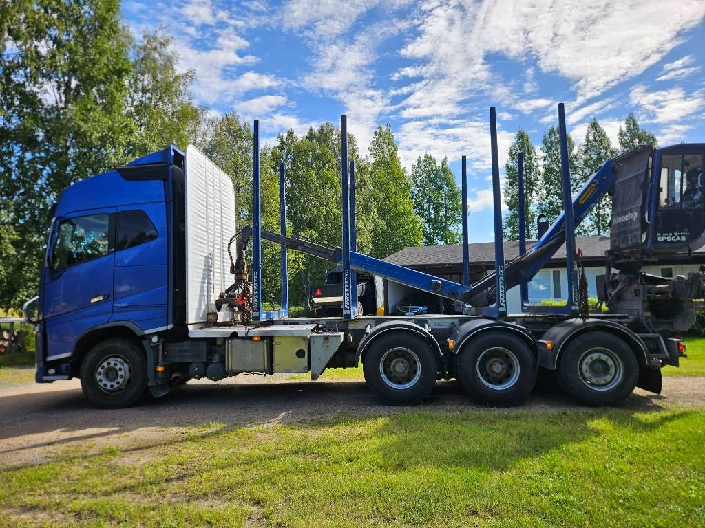 Volvo FH 16 750 8x4 76tn yhdistelmä - Camión forestal: foto 4 Volvo FH 16 750 8x4 76tn yhdistelmä - Camión forestal: foto 4