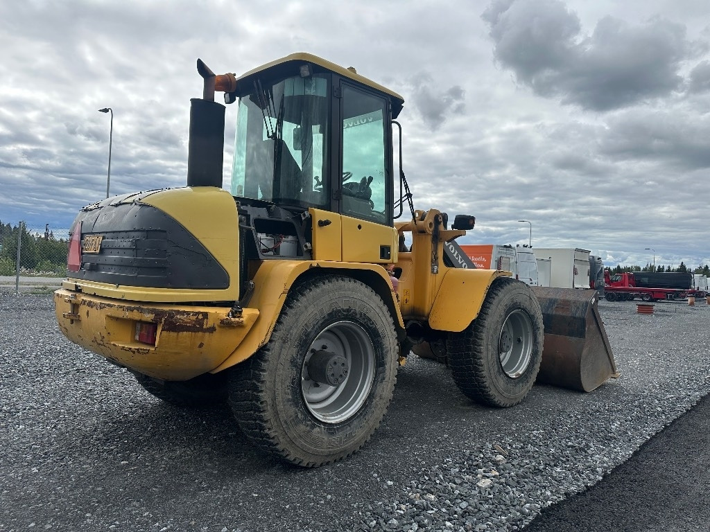 Volvo L45B 4X4 /245  - Cargadora de ruedas: foto 3 Volvo L45B 4X4 /245  - Cargadora de ruedas: foto 3